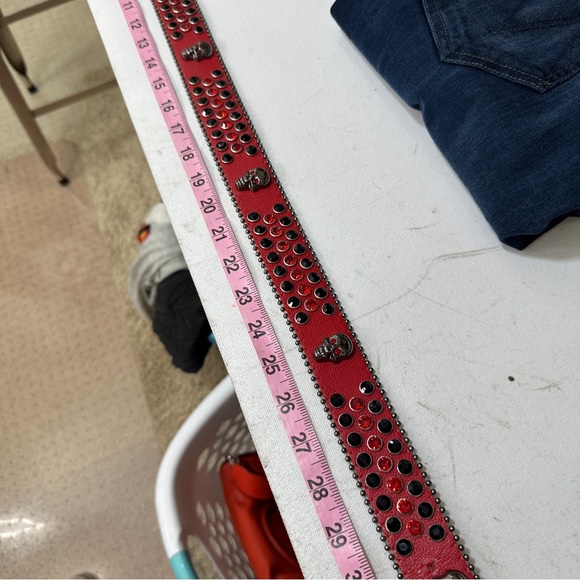 Red Leather rock ‘n’ roll SKULL Studded MOTO Belt Black Crystal Accents LARGE - Picture 6 of 7